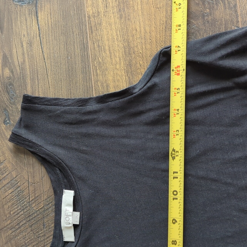 Ann Taylor Loft Eyelet Back Detail Sleeveless Top - Picture 7 of 13
